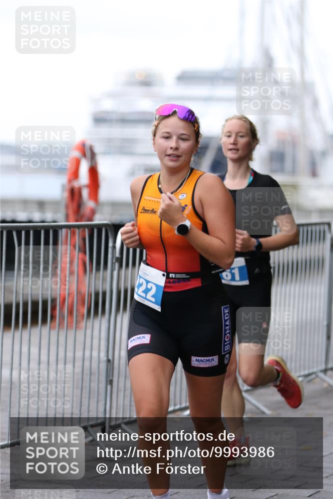 16.08.2026 - KN Förde Triathlon 2026 Antke Förster http://msf.ph/oto/9993986 16.08.2026 10:23:14 Laufen  meine-sportfotos.de