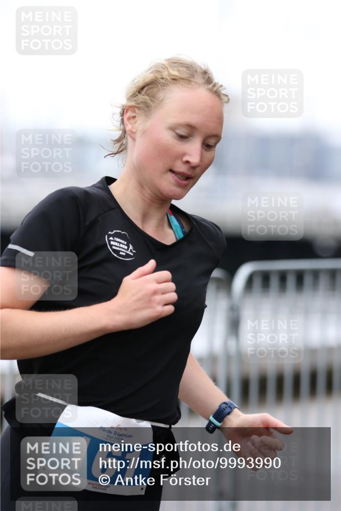 16.08.2026 - KN Förde Triathlon 2026 Antke Förster http://msf.ph/oto/9993990 16.08.2026 10:23:16 Laufen  meine-sportfotos.de