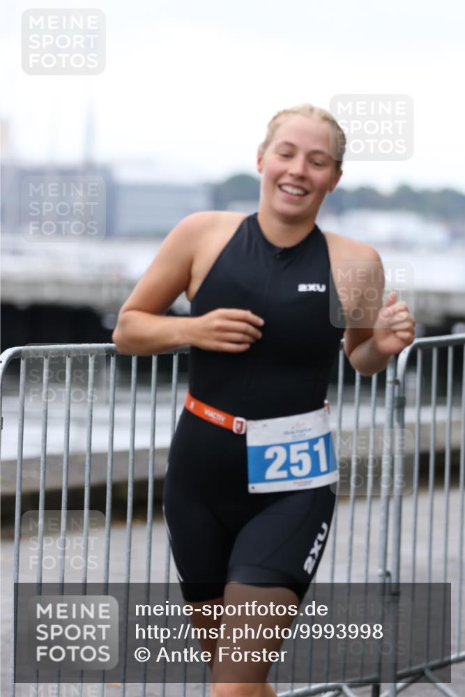 16.08.2026 - KN Förde Triathlon 2026 Antke Förster http://msf.ph/oto/9993998 16.08.2026 10:23:26 Laufen  meine-sportfotos.de