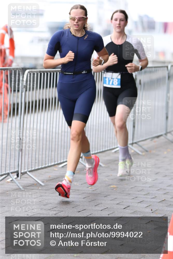 16.08.2026 - KN Förde Triathlon 2026 Antke Förster http://msf.ph/oto/9994022 16.08.2026 10:24:05 Laufen  meine-sportfotos.de
