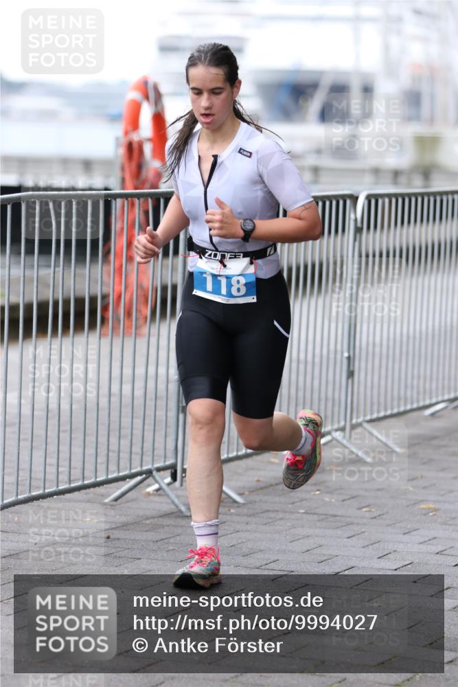 16.08.2026 - KN Förde Triathlon 2026 Antke Förster http://msf.ph/oto/9994027 16.08.2026 10:24:10 Laufen  meine-sportfotos.de