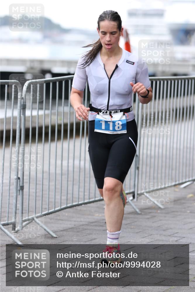 16.08.2026 - KN Förde Triathlon 2026 Antke Förster http://msf.ph/oto/9994028 16.08.2026 10:24:11 Laufen  meine-sportfotos.de