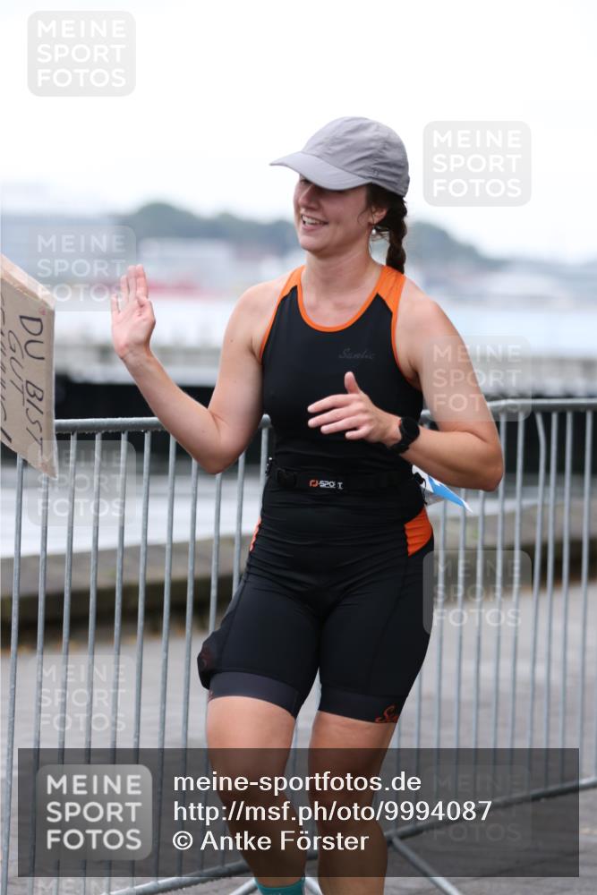 16.08.2026 - KN Förde Triathlon 2026 Antke Förster http://msf.ph/oto/9994087 16.08.2026 10:25:43 Laufen  meine-sportfotos.de