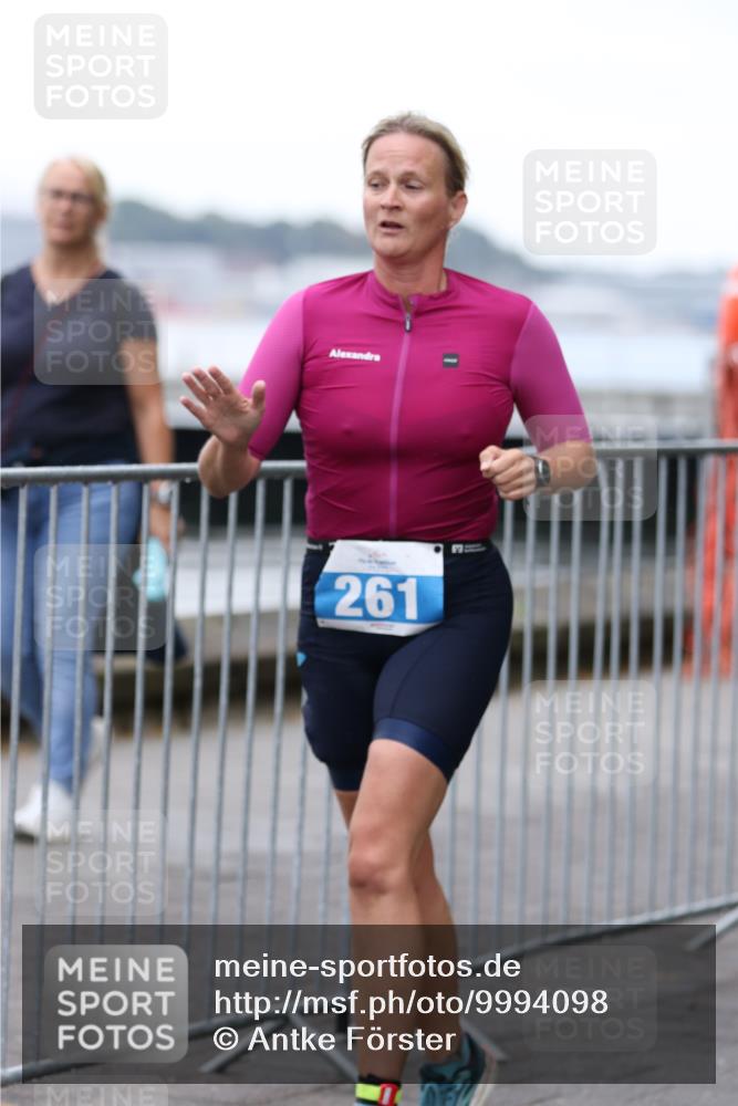 16.08.2026 - KN Förde Triathlon 2026 Antke Förster http://msf.ph/oto/9994098 16.08.2026 10:25:55 Laufen  meine-sportfotos.de