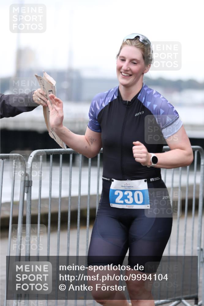 16.08.2026 - KN Förde Triathlon 2026 Antke Förster http://msf.ph/oto/9994104 16.08.2026 10:25:59 Laufen  meine-sportfotos.de