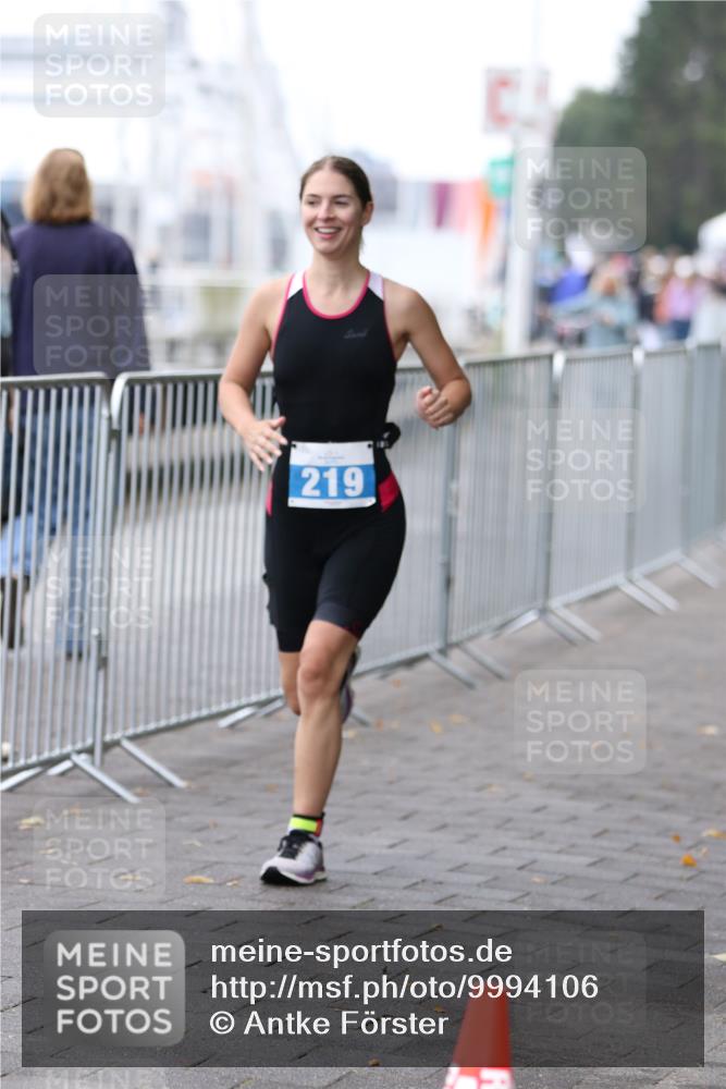 16.08.2026 - KN Förde Triathlon 2026 Antke Förster http://msf.ph/oto/9994106 16.08.2026 10:26:12 Laufen  meine-sportfotos.de