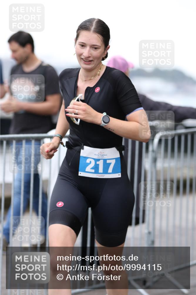 16.08.2026 - KN Förde Triathlon 2026 Antke Förster http://msf.ph/oto/9994115 16.08.2026 10:26:21 Laufen  meine-sportfotos.de