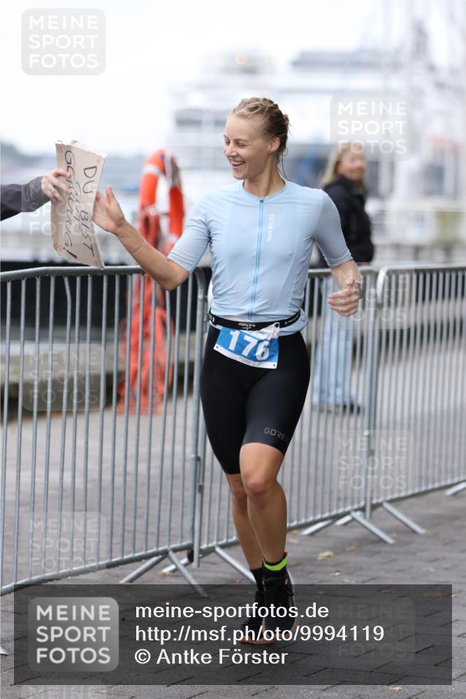 16.08.2026 - KN Förde Triathlon 2026 Antke Förster http://msf.ph/oto/9994119 16.08.2026 10:26:25 Laufen  meine-sportfotos.de