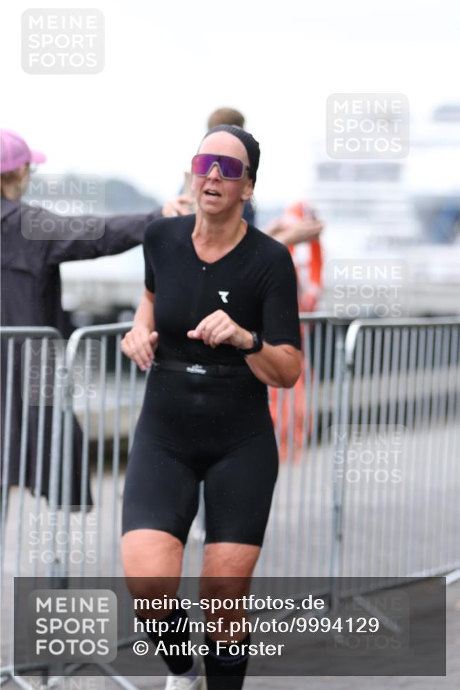 16.08.2026 - KN Förde Triathlon 2026 Antke Förster http://msf.ph/oto/9994129 16.08.2026 10:26:33 Laufen  meine-sportfotos.de