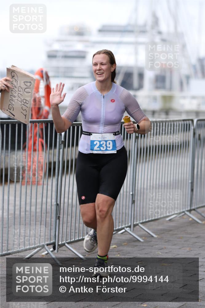 16.08.2026 - KN Förde Triathlon 2026 Antke Förster http://msf.ph/oto/9994144 16.08.2026 10:26:49 Laufen  meine-sportfotos.de