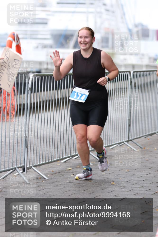 16.08.2026 - KN Förde Triathlon 2026 Antke Förster http://msf.ph/oto/9994168 16.08.2026 10:27:26 Laufen  meine-sportfotos.de