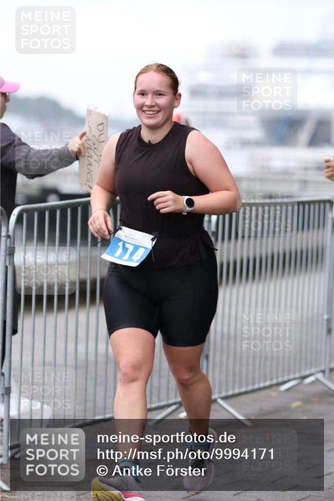 16.08.2026 - KN Förde Triathlon 2026 Antke Förster http://msf.ph/oto/9994171 16.08.2026 10:27:27 Laufen  meine-sportfotos.de