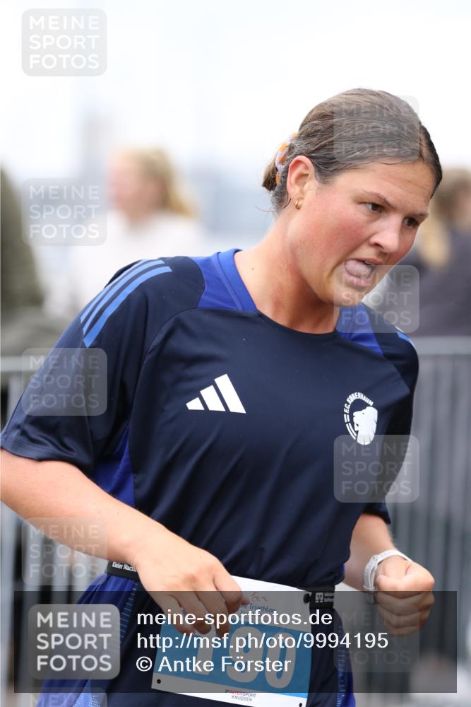 16.08.2026 - KN Förde Triathlon 2026 Antke Förster http://msf.ph/oto/9994195 16.08.2026 10:27:58 Laufen  meine-sportfotos.de