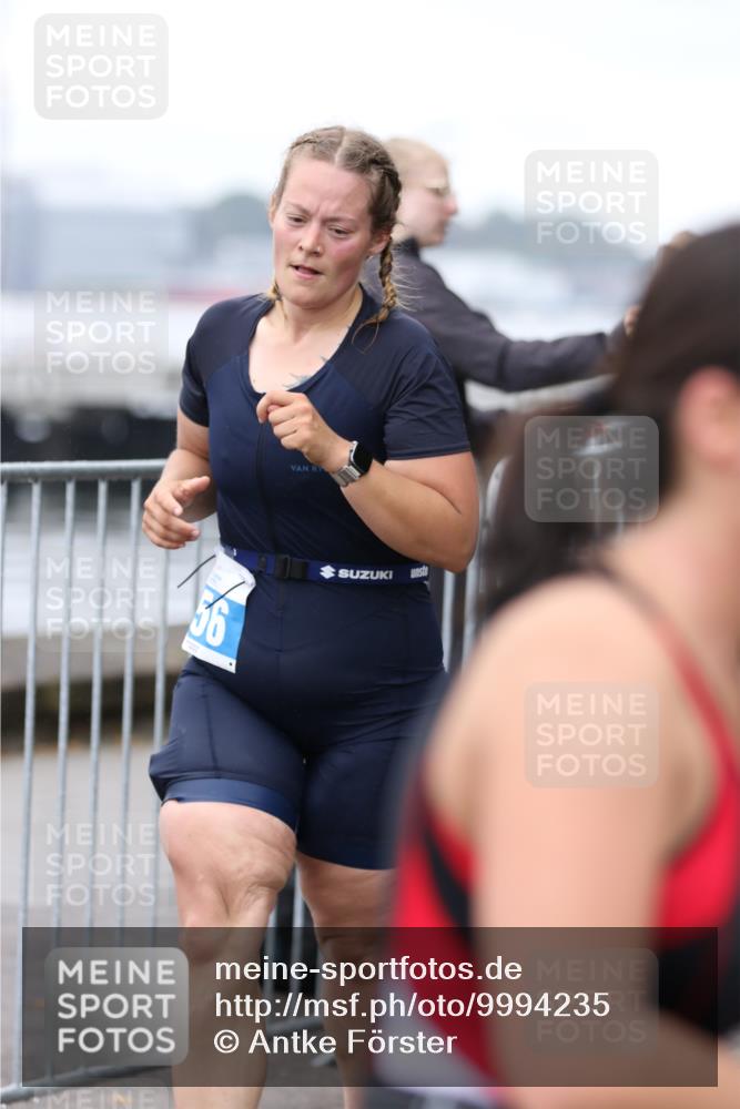 16.08.2026 - KN Förde Triathlon 2026 Antke Förster http://msf.ph/oto/9994235 16.08.2026 10:28:52 Laufen  meine-sportfotos.de