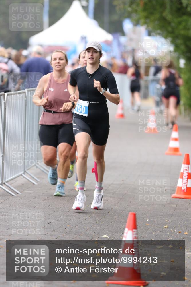 16.08.2026 - KN Förde Triathlon 2026 Antke Förster http://msf.ph/oto/9994243 16.08.2026 10:29:17 Laufen  meine-sportfotos.de