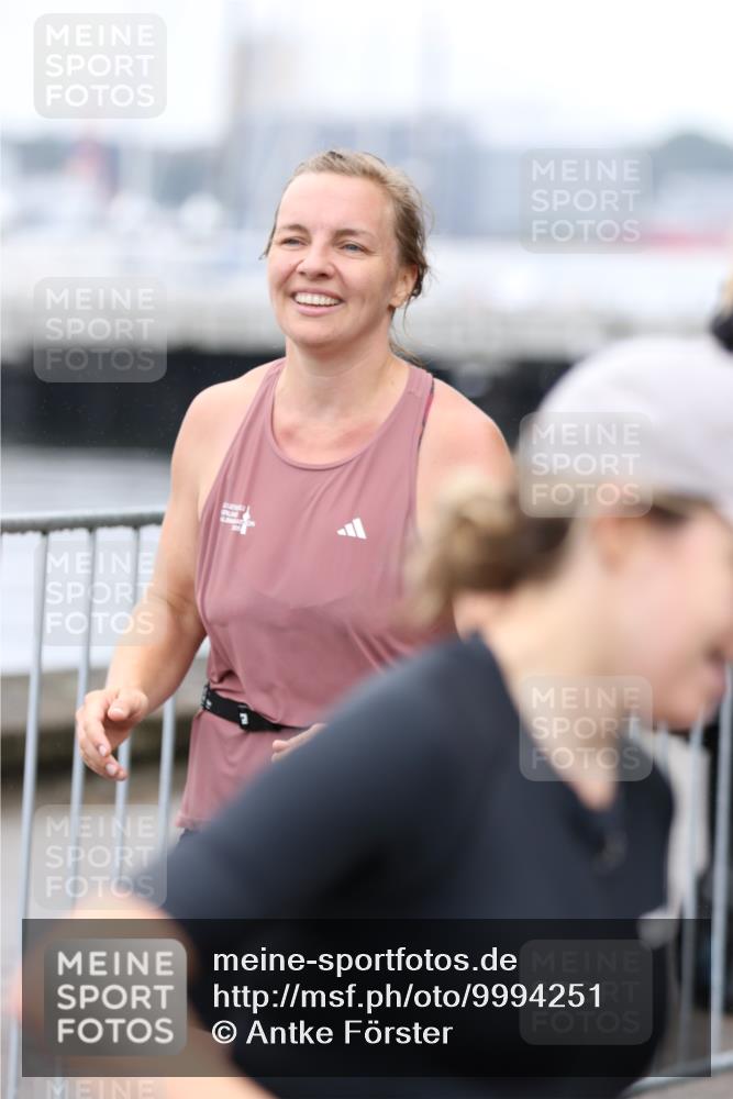 16.08.2026 - KN Förde Triathlon 2026 Antke Förster http://msf.ph/oto/9994251 16.08.2026 10:29:23 Laufen  meine-sportfotos.de