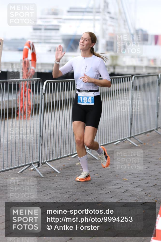 16.08.2026 - KN Förde Triathlon 2026 Antke Förster http://msf.ph/oto/9994253 16.08.2026 10:29:33 Laufen  meine-sportfotos.de