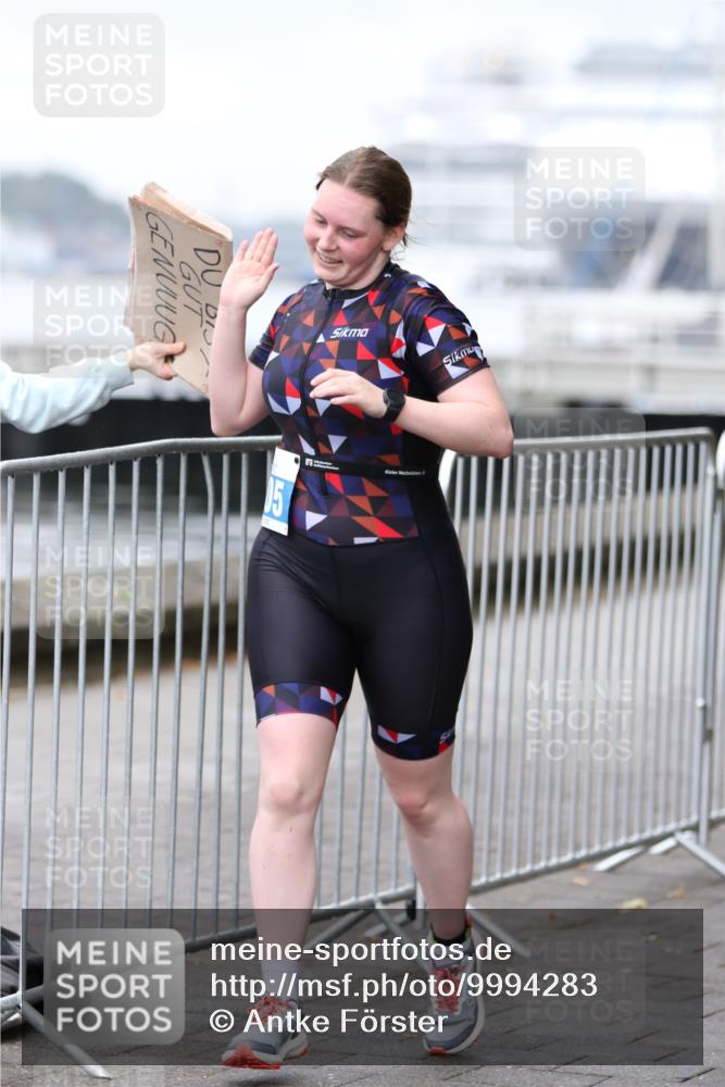 16.08.2026 - KN Förde Triathlon 2026 Antke Förster http://msf.ph/oto/9994283 16.08.2026 10:30:07 Laufen  meine-sportfotos.de
