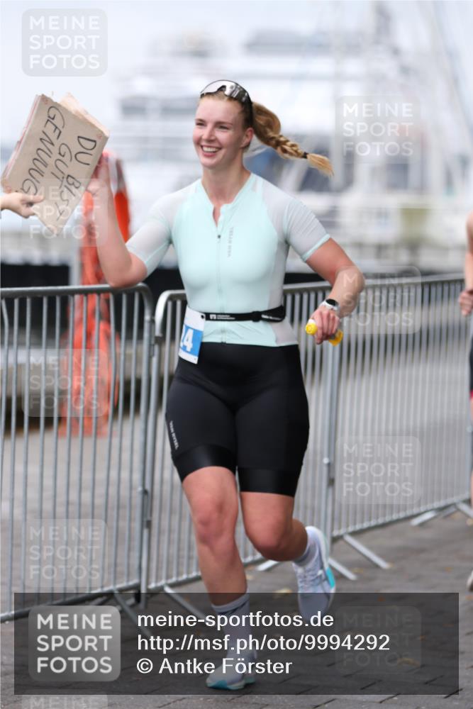 16.08.2026 - KN Förde Triathlon 2026 Antke Förster http://msf.ph/oto/9994292 16.08.2026 10:30:16 Laufen  meine-sportfotos.de