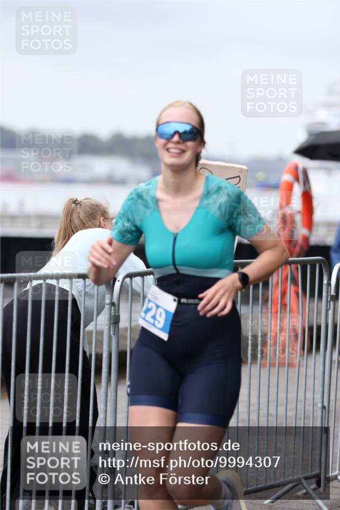 16.08.2026 - KN Förde Triathlon 2026 Antke Förster http://msf.ph/oto/9994307 16.08.2026 10:30:42 Laufen  meine-sportfotos.de