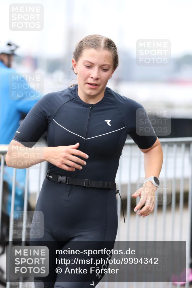 16.08.2026 - KN Förde Triathlon 2026 Antke Förster http://msf.ph/oto/9994342 16.08.2026 10:31:23 Laufen  meine-sportfotos.de