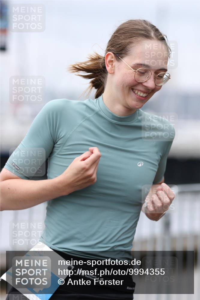 16.08.2026 - KN Förde Triathlon 2026 Antke Förster http://msf.ph/oto/9994355 16.08.2026 10:31:39 Laufen  meine-sportfotos.de