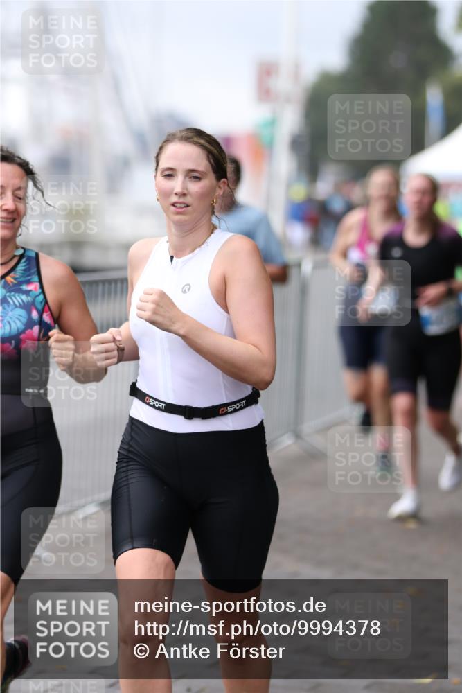 16.08.2026 - KN Förde Triathlon 2026 Antke Förster http://msf.ph/oto/9994378 16.08.2026 10:32:05 Laufen  meine-sportfotos.de