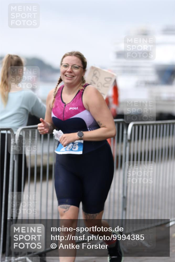 16.08.2026 - KN Förde Triathlon 2026 Antke Förster http://msf.ph/oto/9994385 16.08.2026 10:32:10 Laufen  meine-sportfotos.de