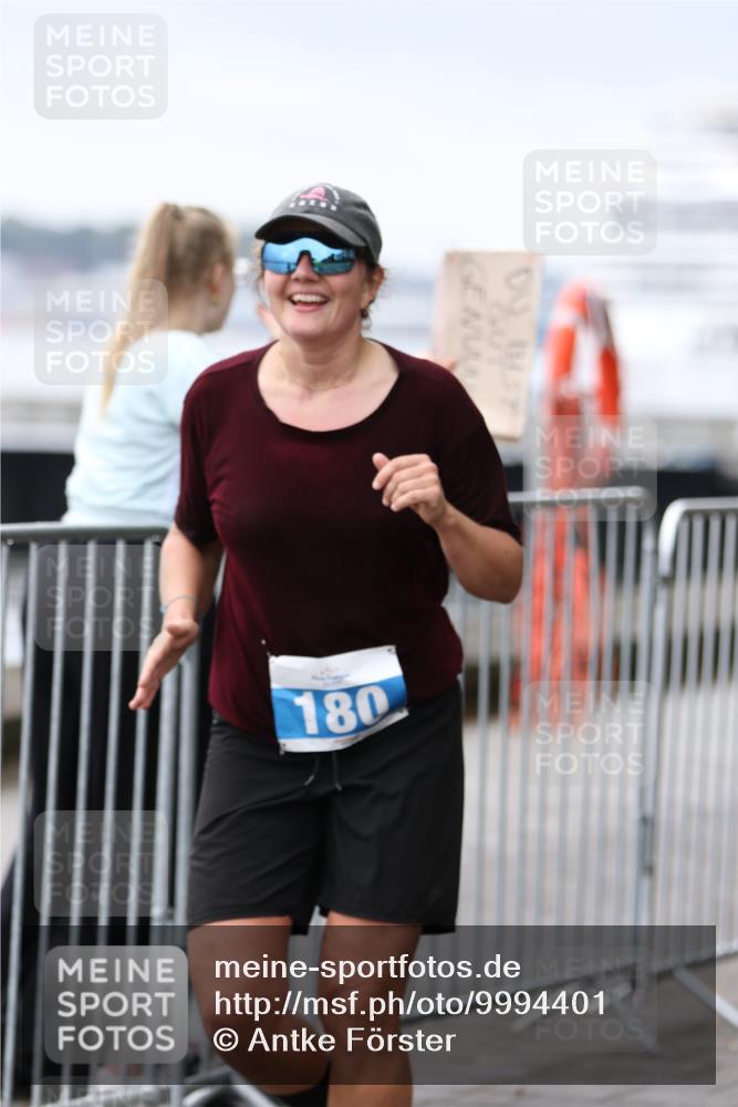16.08.2026 - KN Förde Triathlon 2026 Antke Förster http://msf.ph/oto/9994401 16.08.2026 10:32:24 Laufen  meine-sportfotos.de