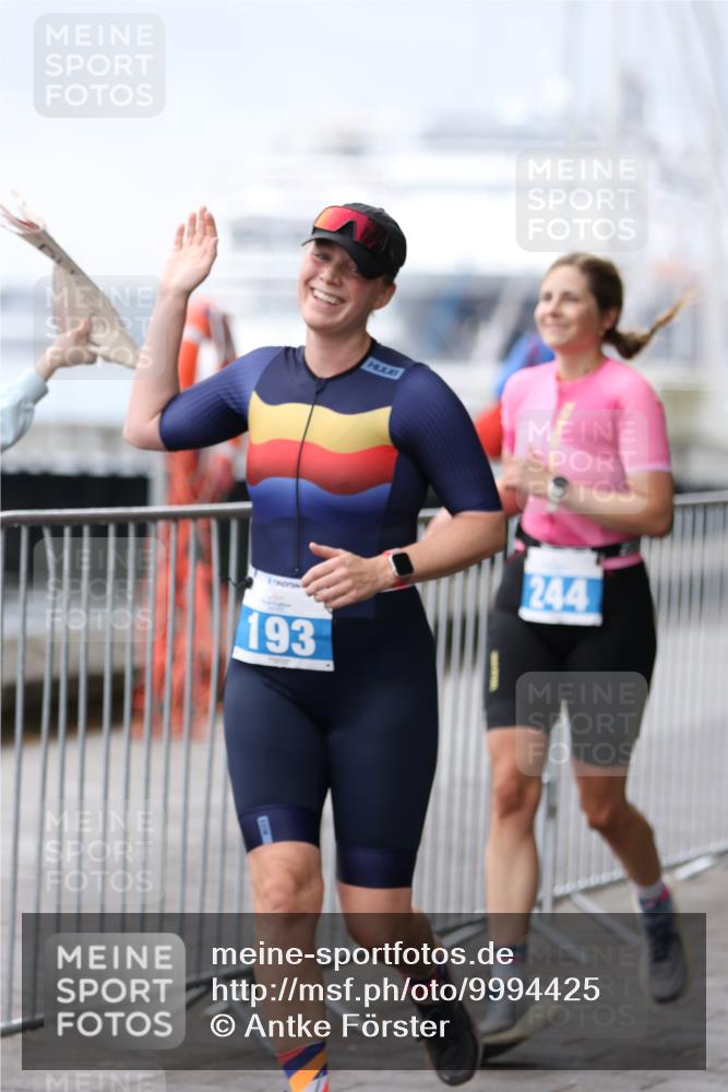 16.08.2026 - KN Förde Triathlon 2026 Antke Förster http://msf.ph/oto/9994425 16.08.2026 10:32:59 Laufen  meine-sportfotos.de