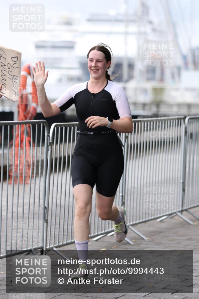 16.08.2026 - KN Förde Triathlon 2026 Antke Förster http://msf.ph/oto/9994443 16.08.2026 10:33:16 Laufen  meine-sportfotos.de