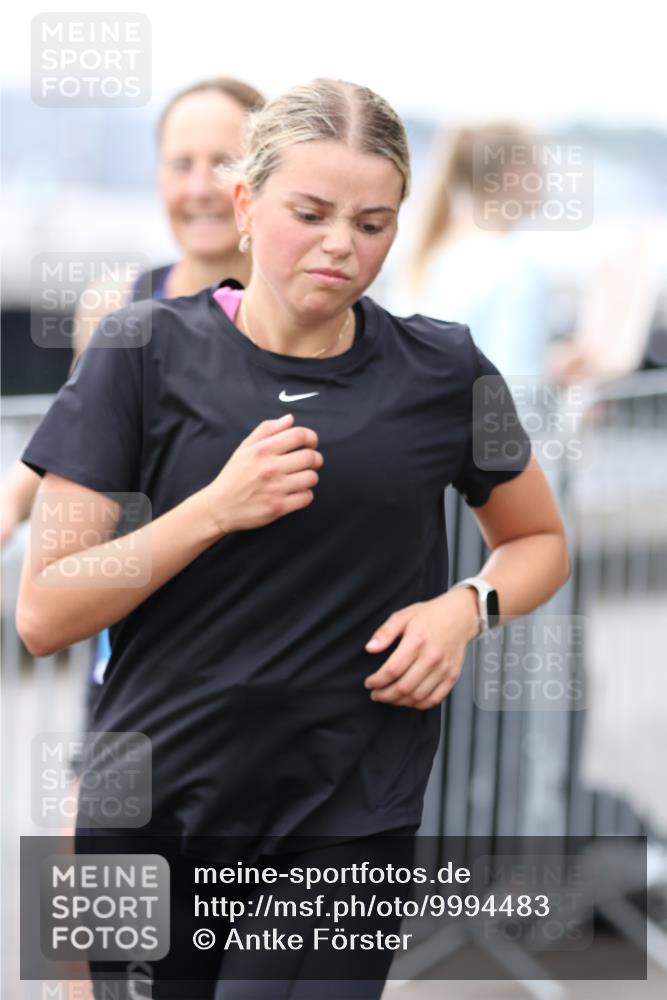 16.08.2026 - KN Förde Triathlon 2026 Antke Förster http://msf.ph/oto/9994483 16.08.2026 10:34:08 Laufen  meine-sportfotos.de