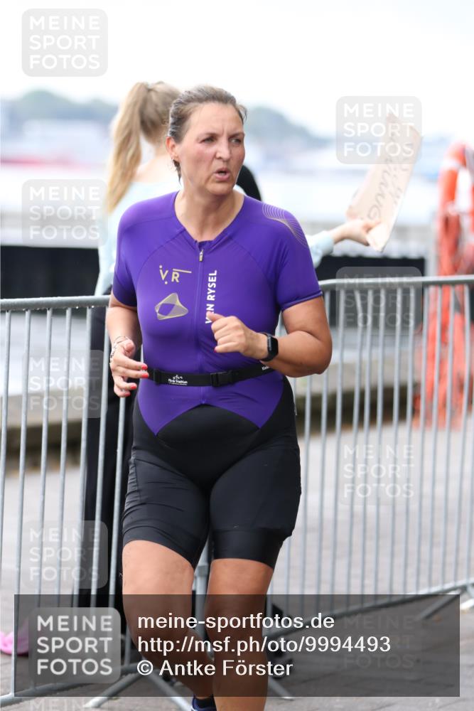16.08.2026 - KN Förde Triathlon 2026 Antke Förster http://msf.ph/oto/9994493 16.08.2026 10:34:20 Laufen  meine-sportfotos.de