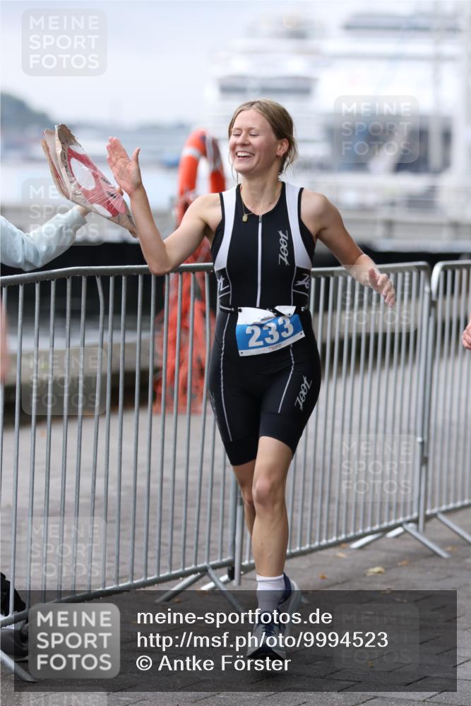 16.08.2026 - KN Förde Triathlon 2026 Antke Förster http://msf.ph/oto/9994523 16.08.2026 10:35:17 Laufen  meine-sportfotos.de
