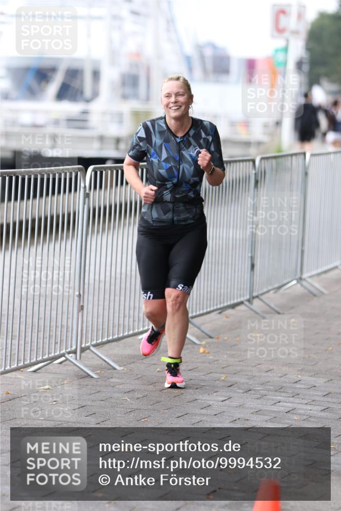 16.08.2026 - KN Förde Triathlon 2026 Antke Förster http://msf.ph/oto/9994532 16.08.2026 10:35:28 Laufen  meine-sportfotos.de