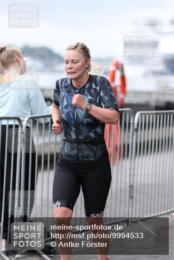 16.08.2026 - KN Förde Triathlon 2026 Antke Förster http://msf.ph/oto/9994533 16.08.2026 10:35:30 Laufen  meine-sportfotos.de