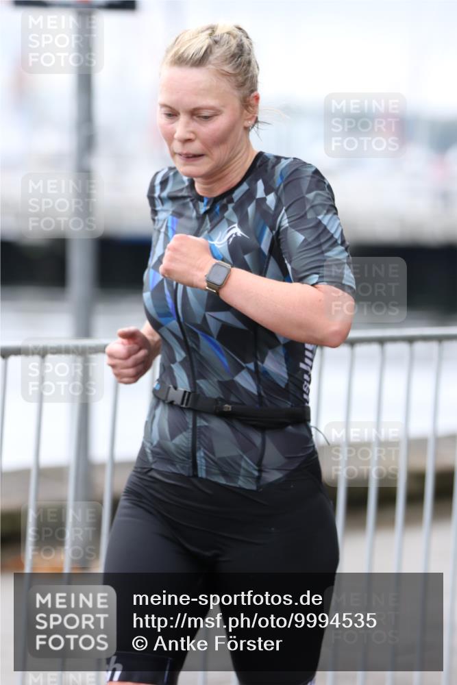 16.08.2026 - KN Förde Triathlon 2026 Antke Förster http://msf.ph/oto/9994535 16.08.2026 10:35:32 Laufen  meine-sportfotos.de