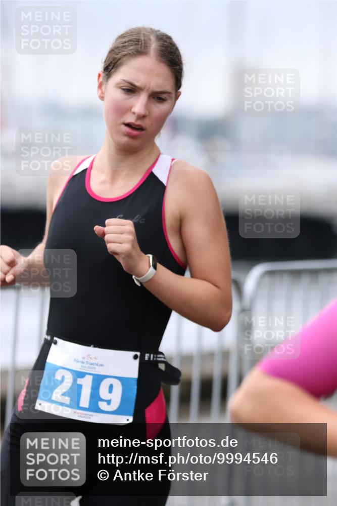 16.08.2026 - KN Förde Triathlon 2026 Antke Förster http://msf.ph/oto/9994546 16.08.2026 10:35:47 Laufen  meine-sportfotos.de