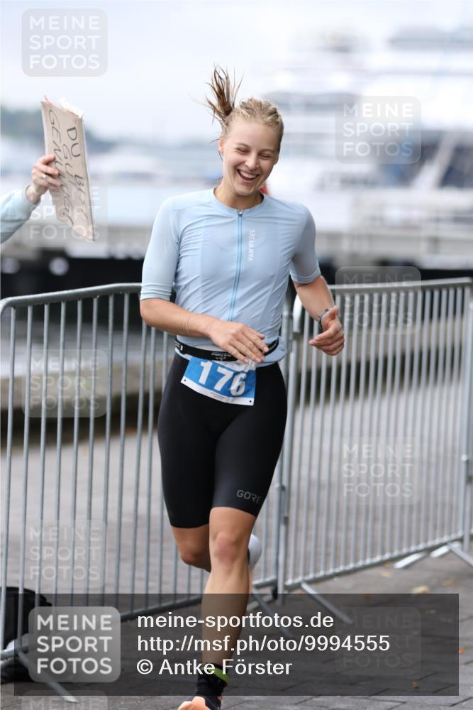 16.08.2026 - KN Förde Triathlon 2026 Antke Förster http://msf.ph/oto/9994555 16.08.2026 10:36:03 Laufen  meine-sportfotos.de