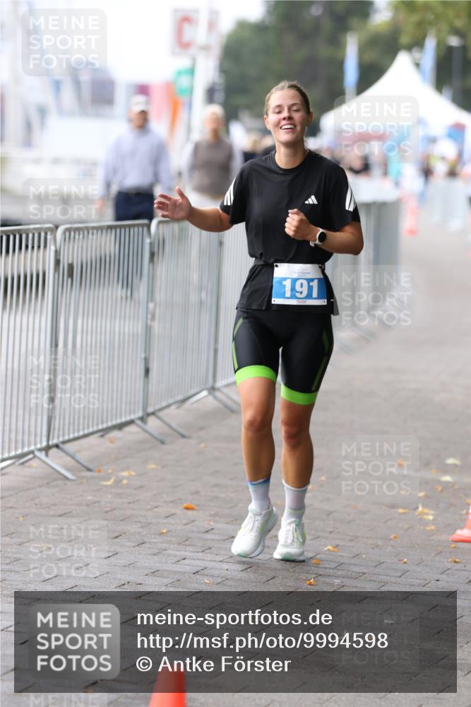 16.08.2026 - KN Förde Triathlon 2026 Antke Förster http://msf.ph/oto/9994598 16.08.2026 10:37:09 Laufen  meine-sportfotos.de