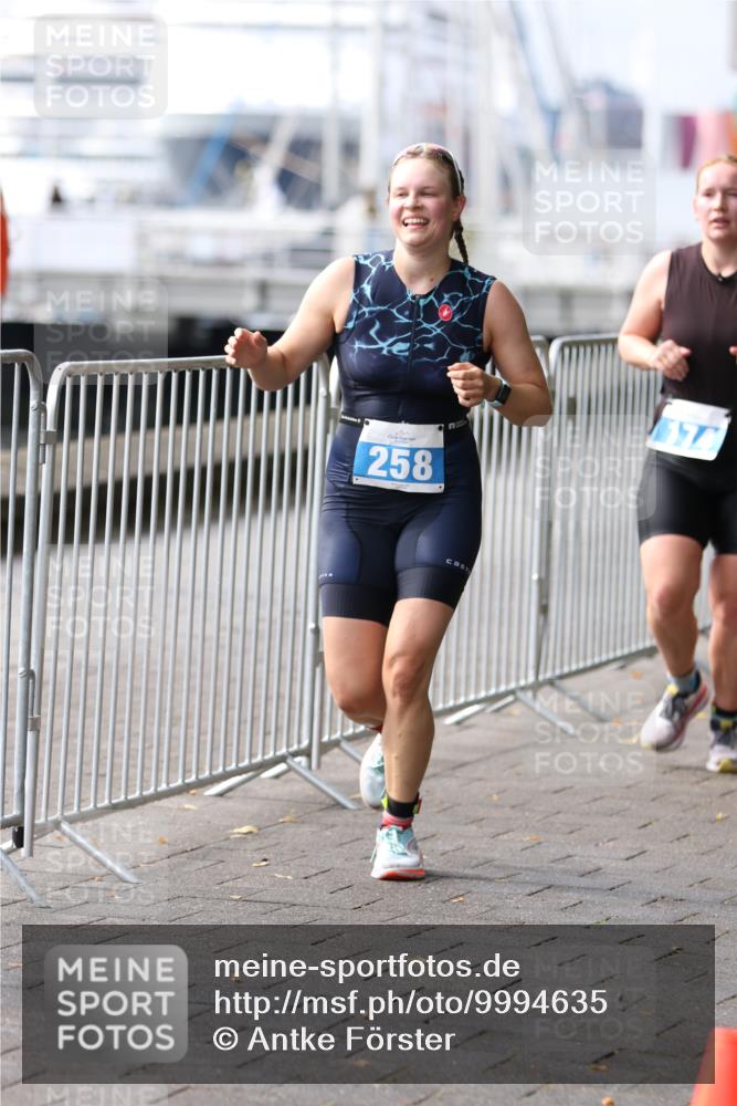 16.08.2026 - KN Förde Triathlon 2026 Antke Förster http://msf.ph/oto/9994635 16.08.2026 10:38:03 Laufen  meine-sportfotos.de