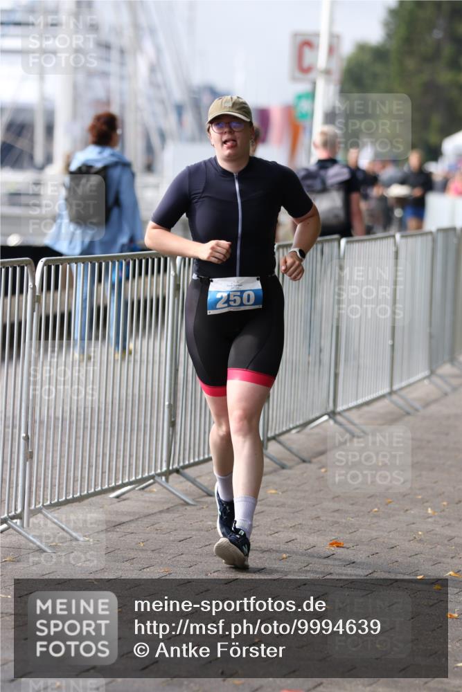 16.08.2026 - KN Förde Triathlon 2026 Antke Förster http://msf.ph/oto/9994639 16.08.2026 10:38:55 Laufen  meine-sportfotos.de