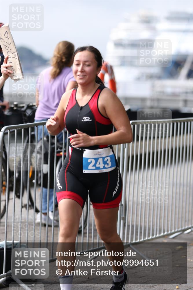 16.08.2026 - KN Förde Triathlon 2026 Antke Förster http://msf.ph/oto/9994651 16.08.2026 10:39:02 Laufen  meine-sportfotos.de