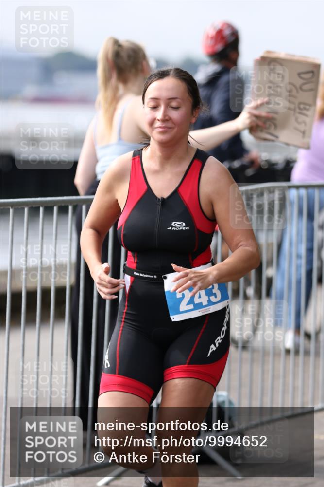 16.08.2026 - KN Förde Triathlon 2026 Antke Förster http://msf.ph/oto/9994652 16.08.2026 10:39:03 Laufen  meine-sportfotos.de