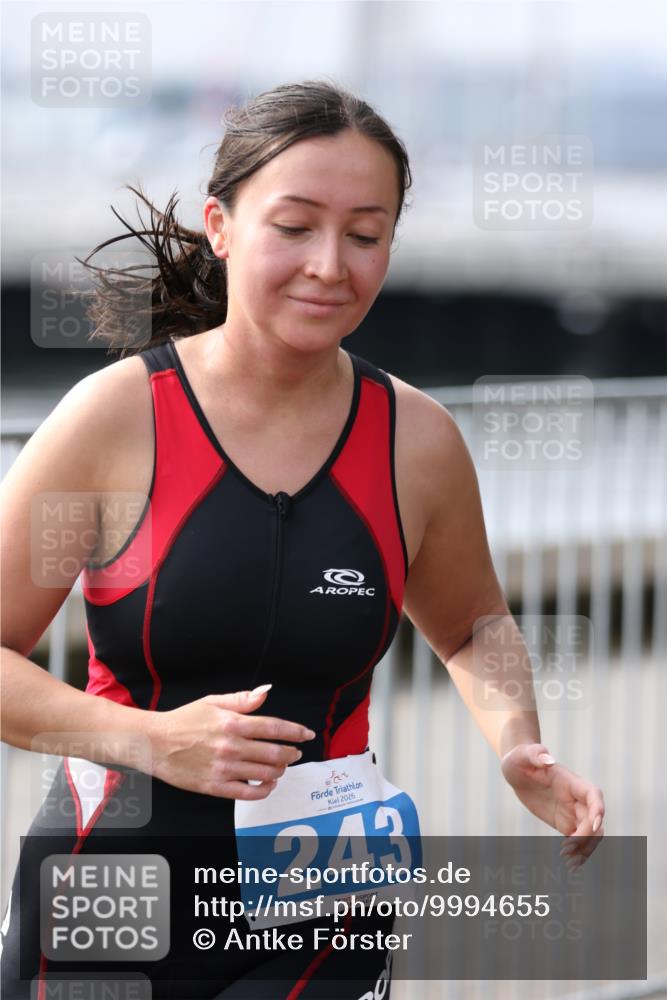 16.08.2026 - KN Förde Triathlon 2026 Antke Förster http://msf.ph/oto/9994655 16.08.2026 10:39:04 Laufen  meine-sportfotos.de