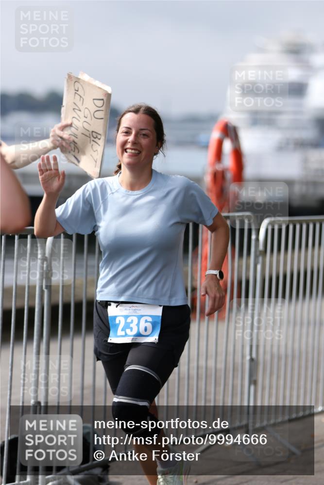 16.08.2026 - KN Förde Triathlon 2026 Antke Förster http://msf.ph/oto/9994666 16.08.2026 10:39:10 Laufen  meine-sportfotos.de