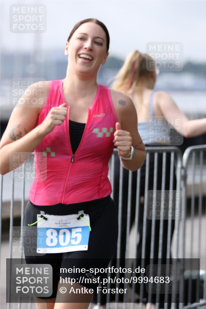 16.08.2026 - KN Förde Triathlon 2026 Antke Förster http://msf.ph/oto/9994683 16.08.2026 10:39:30 Laufen  meine-sportfotos.de