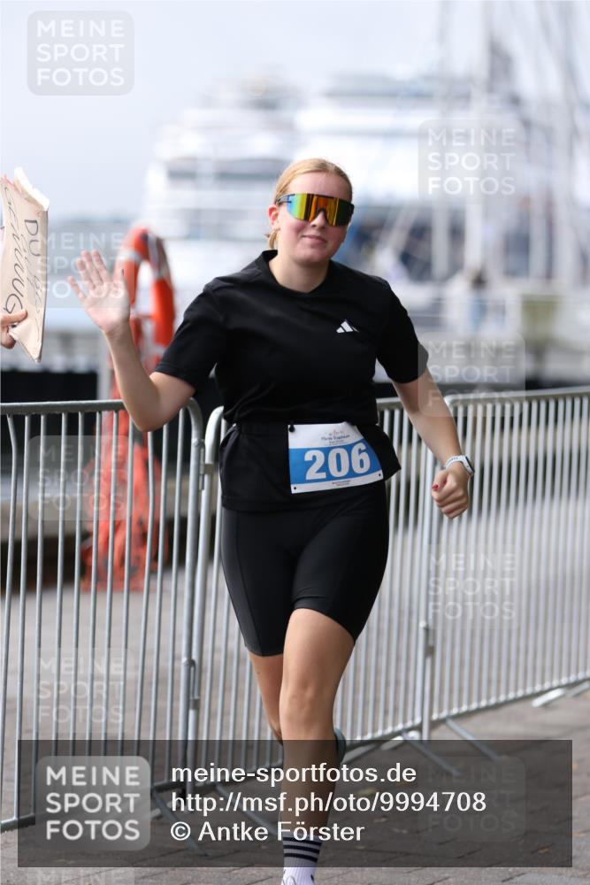 16.08.2026 - KN Förde Triathlon 2026 Antke Förster http://msf.ph/oto/9994708 16.08.2026 10:39:58 Laufen  meine-sportfotos.de