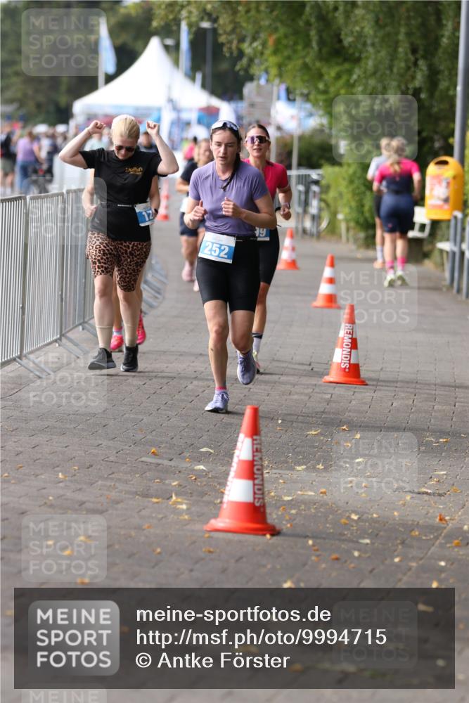 16.08.2026 - KN Förde Triathlon 2026 Antke Förster http://msf.ph/oto/9994715 16.08.2026 10:40:11 Laufen  meine-sportfotos.de