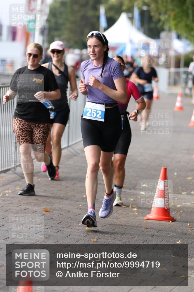 16.08.2026 - KN Förde Triathlon 2026 Antke Förster http://msf.ph/oto/9994719 16.08.2026 10:40:13 Laufen  meine-sportfotos.de